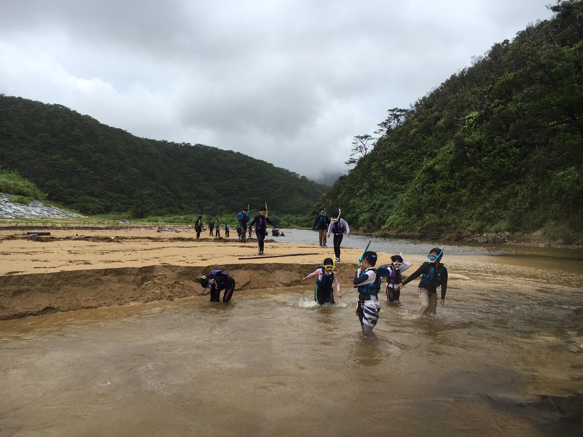 わんぱく冒険学校C〔２日目〕午後、雨が上がった！合間をぬってシュノーケルにチャレンジだ！_d0363878_19154654.jpg