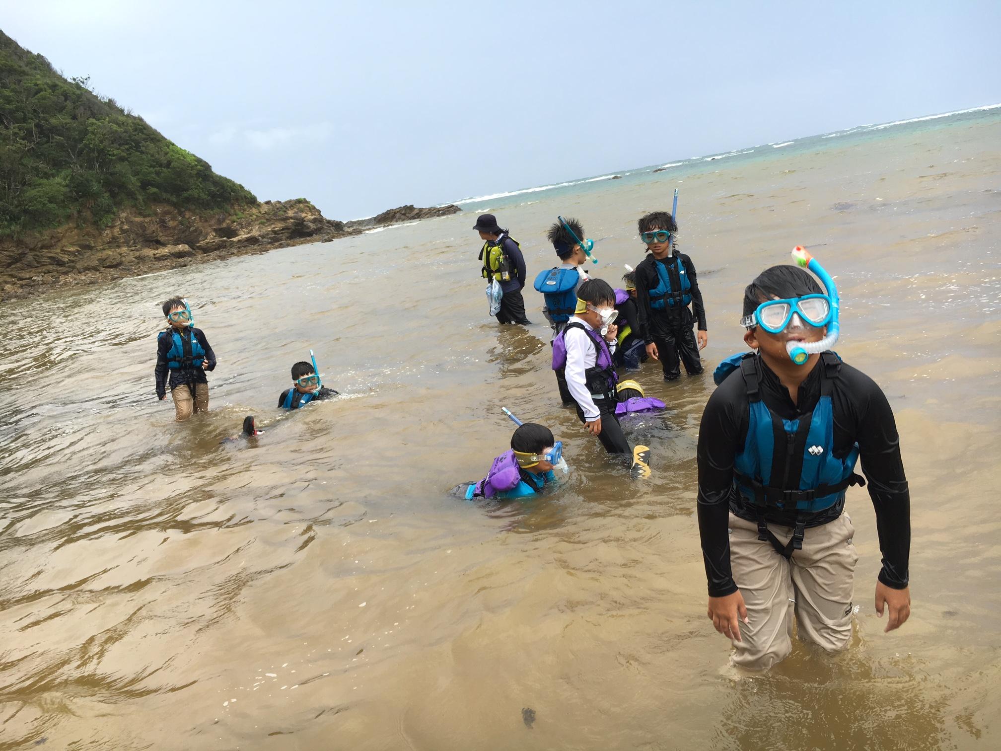 わんぱく冒険学校C〔２日目〕午後、雨が上がった！合間をぬってシュノーケルにチャレンジだ！_d0363878_19155026.jpg