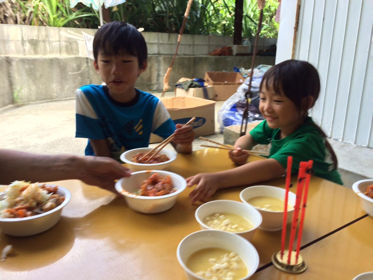 レポート◆無人島冒険学校〔８日目〕お昼ご飯は唐揚げ丼。水筒チェックも忘れずに！_d0363878_20191018.jpg