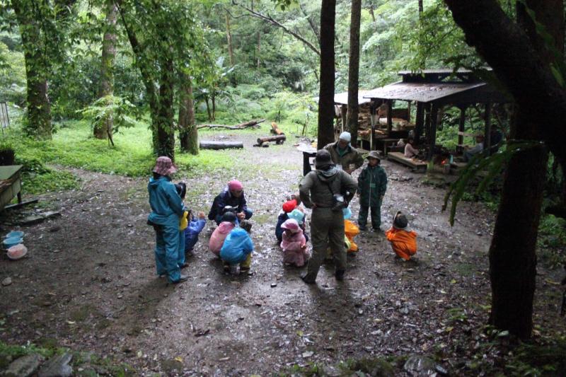 レポート◆山小屋キャンプ・写真集〔２日目〕雨でも楽しかった山小屋探検！（6/15）_d0363878_21214111.jpg