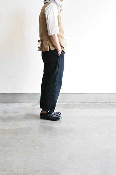 STILL BY HAND　 Linen Crew Neck Vest_d0120442_12303616.jpg