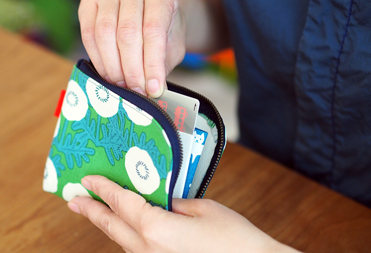 今年は「wallet travel set」_e0243765_16244771.jpg