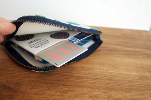 今年は「wallet travel set」_e0243765_16260691.jpg