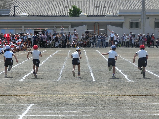 夏が近づいてきた! 今泉小の運動会と吉原二中のプール掃除_f0141310_08422694.jpg