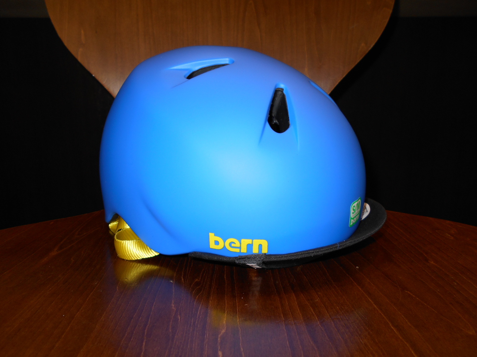bernの子供用ヘルメットが入荷です_b0189682_15590171.jpg