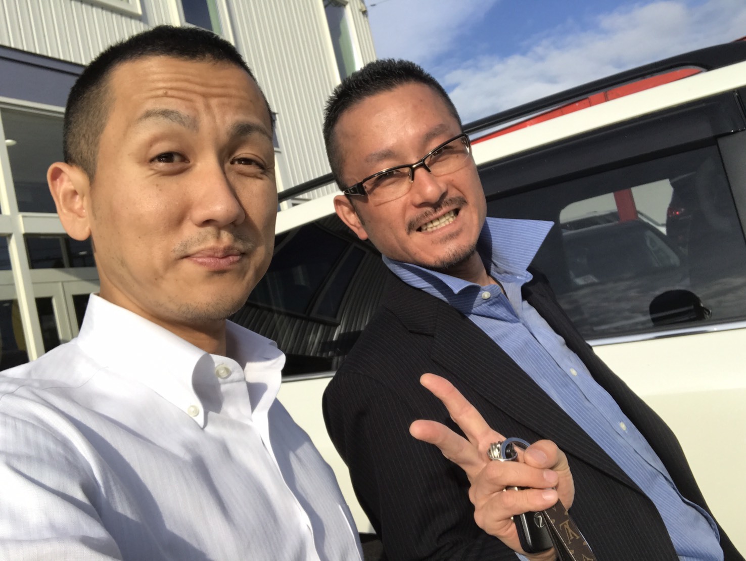 6月10日 土曜日 KENブログ ランクル ハマー エスカレード_b0127002_21463535.jpg