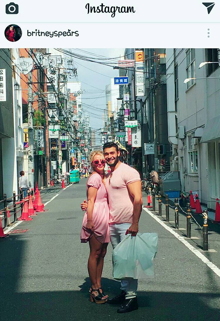 変なカップル チコの二日酔い日記