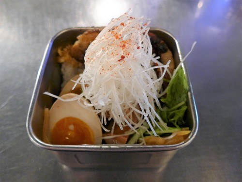 本厚木「ZUND-BAR ズンド・バー」へ行く。_f0232060_1855364.jpg