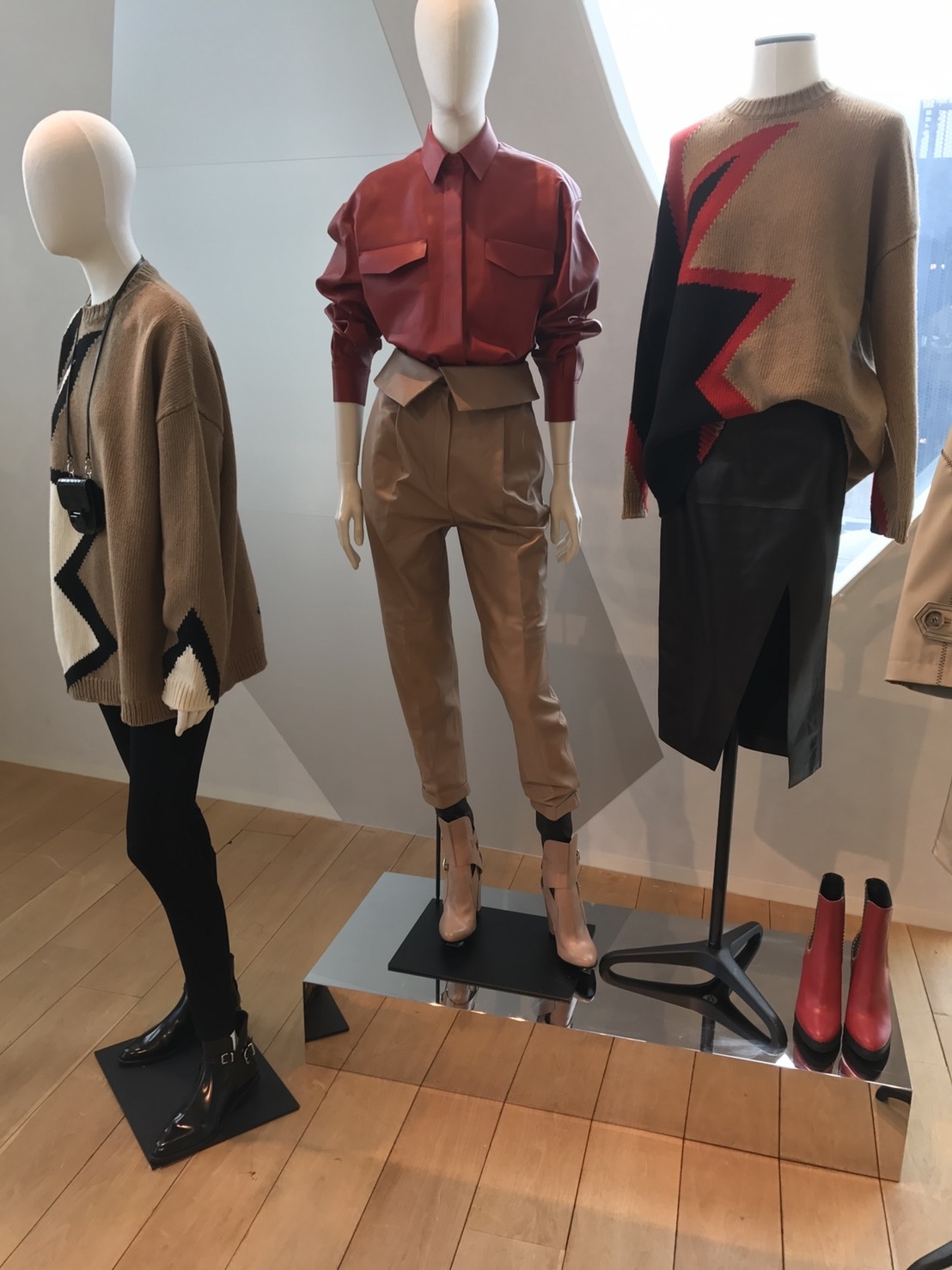 展示会巡りは続くのだ♪_d0339889_18051445.jpg