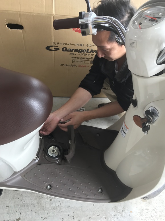 マサ店ブログ(^_-)-☆ランクル、ハマー、アルファード_b0127002_19115090.jpg