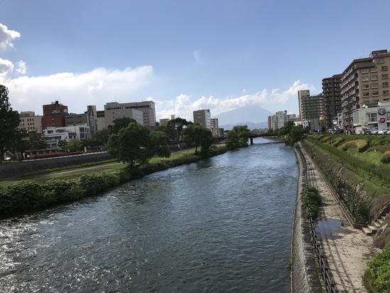 サヨナラ盛岡 また来年! 車中での朝ごはん。_c0212604_1025773.jpg