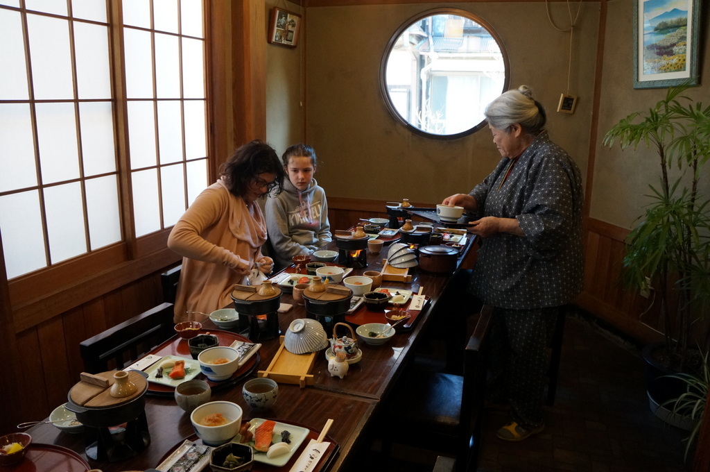 津和野二日目（2016年春）Vol.1 古橋酒造さんから明月の朝御飯まで_c0180686_19391195.jpg