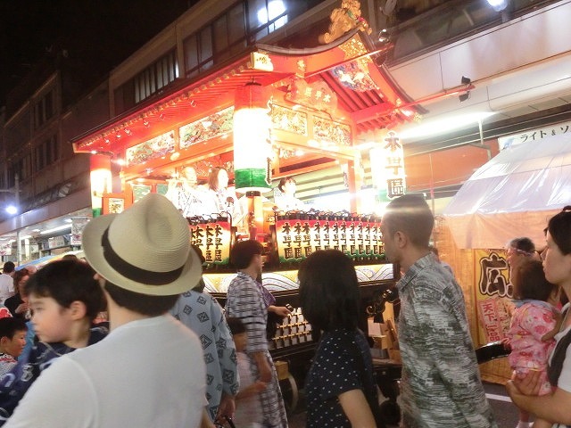 腿と腰がパンパンに　　吉原祇園祭で西仲町の山車巡行_f0141310_08224321.jpg