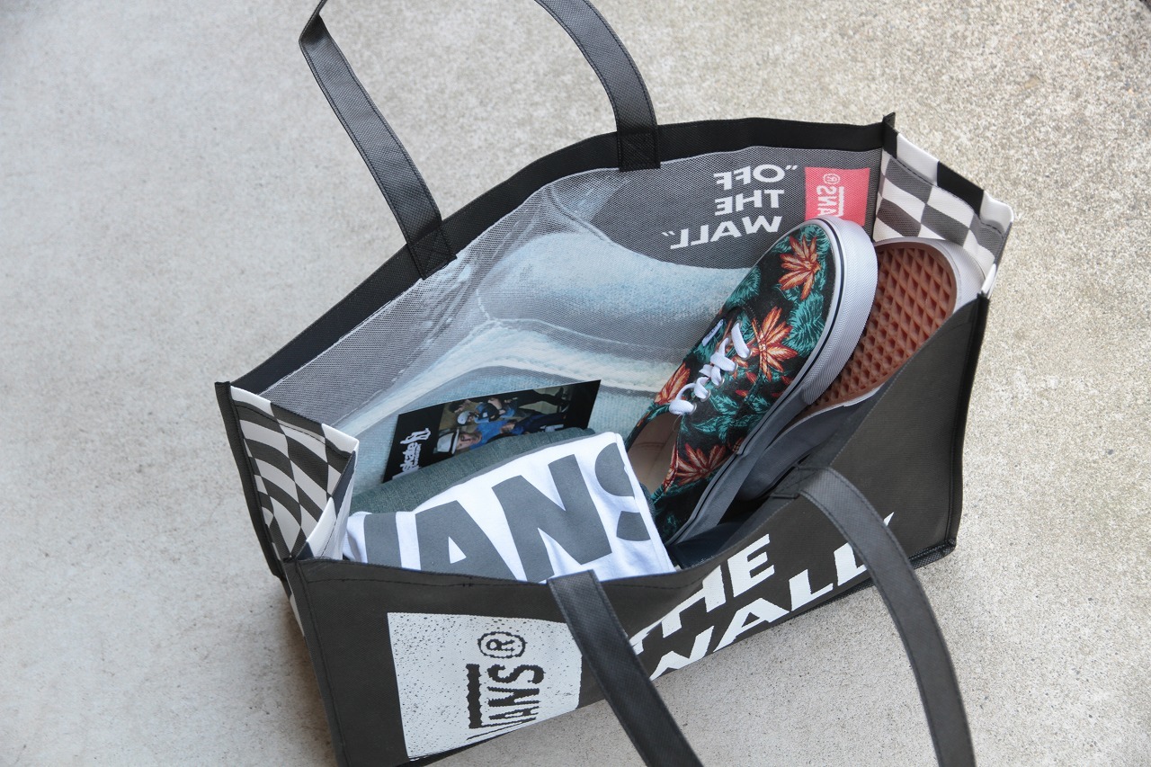 【VANSスニーカーの日本企画 /アメリカ企画を見分けるポイント】_b0139233_10585255.jpg
