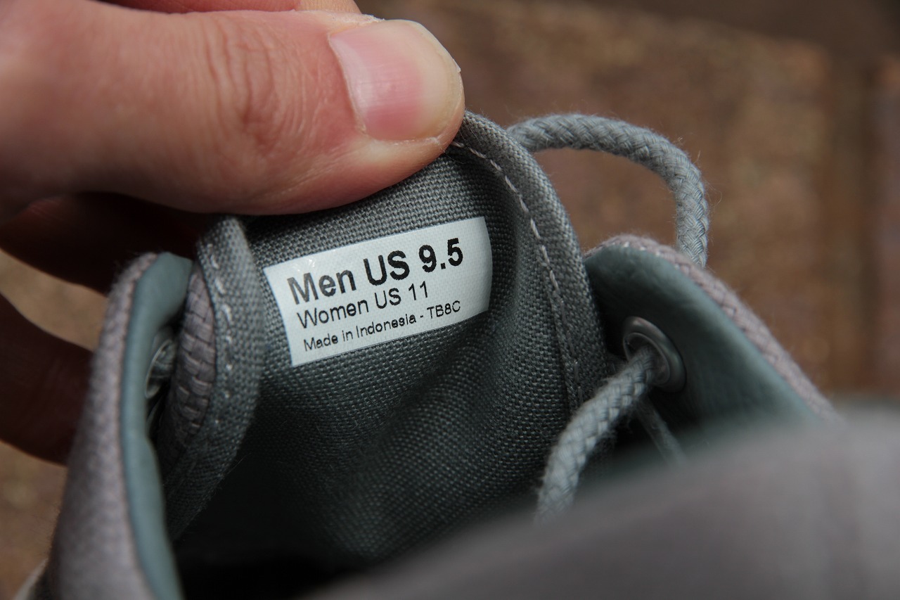 【VANSスニーカーの日本企画 /アメリカ企画を見分けるポイント】_b0139233_11493090.jpg
