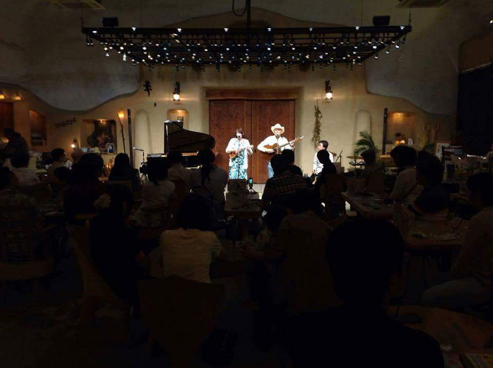 満員御礼!カーデンライブ!!_f0373339_13425948.jpg