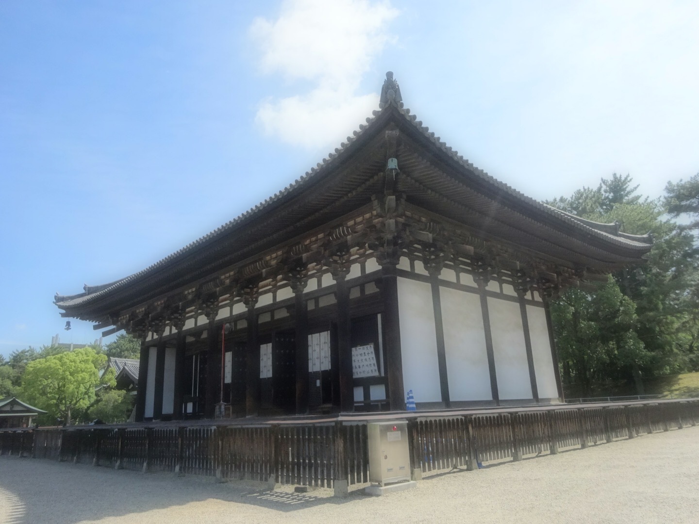 【Photo散歩】奈良のシカさん、興福寺、猿沢の池_b0008655_21553891.jpg