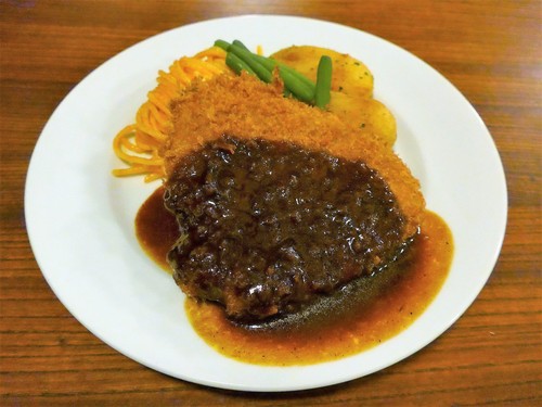 三宮「欧風料理 もん」へ行く。_f0232060_2221822.jpg