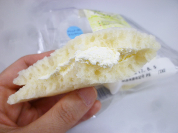 北海道クリームチーズパンケーキ＠セブンイレブン_c0152767_21320558.jpg