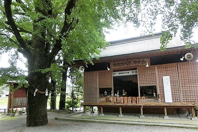 鹿児島県南九州市知覧町武家屋敷にて松山先生、久保君と・・・特攻隊平和祈念館に眠る若者達_d0181492_07471965.jpg