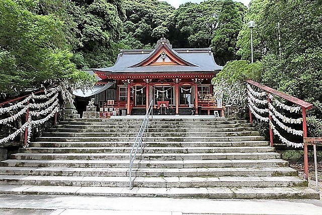 鹿児島県南九州市知覧町武家屋敷にて松山先生、久保君と・・・特攻隊平和祈念館に眠る若者達_d0181492_07480641.jpg