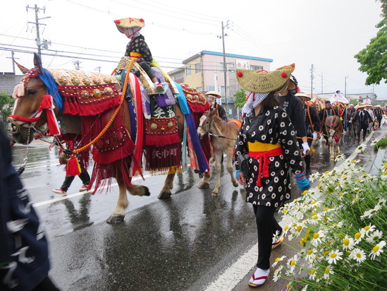 雨の中 行進は続く!(チャグチャグ馬コ★その2)_c0212604_212012.jpg