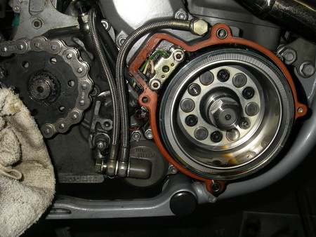 KTM 640 ADVENTURE 整備点検 ③振動による割れ_e0218639_10161688.jpg