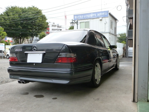 W124 320E 車体の振動を止める！_a0083829_15581708.jpg