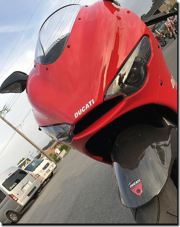 Desmosedici-RR 中古車両up★_f0178858_19365028.jpg