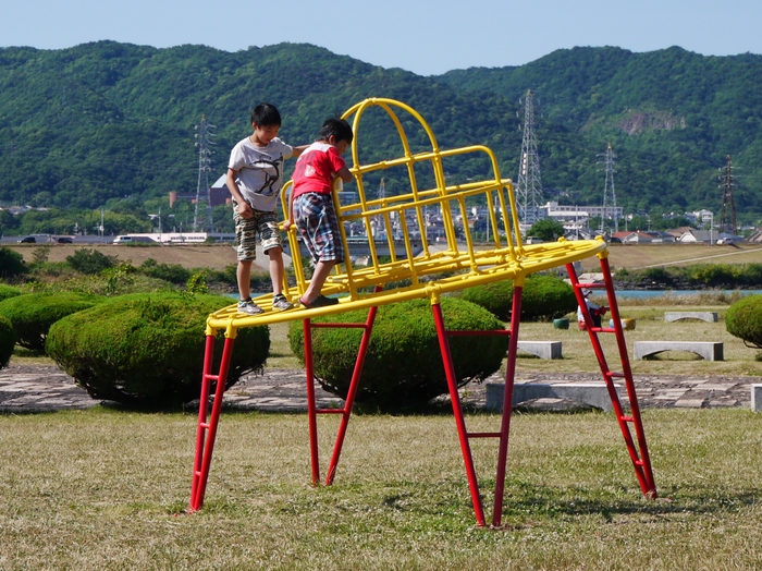 　　川のある風景　せせらぎ公園_b0093754_20361054.jpg