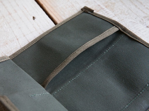 Storage Wallet_d0160378_20432510.jpg