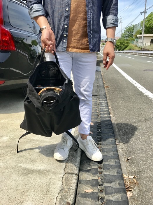 SML (SLOW) ・・・ 人気のHELMET BAG・「父の日」まえに、再・・入荷です!♪!_d0152280_16014979.jpg