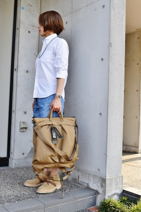 SML (SLOW) ・・・ 人気のHELMET BAG・「父の日」まえに、再・・入荷です!♪!_d0152280_16062173.jpg