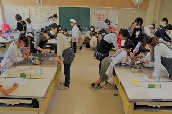 親子レク、まずは2クラス!_e0254750_20250837.jpg