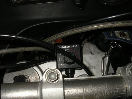 KTM 640 ADVENTURE 整備点検 ⑤グリップヒーター交換_e0218639_10534845.jpg