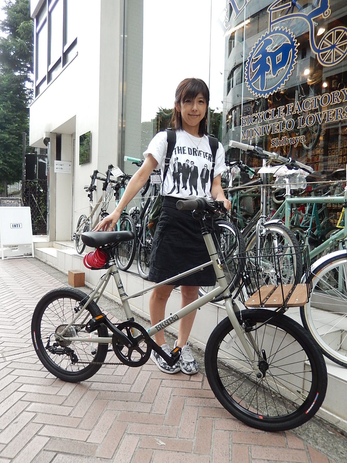6月18日　渋谷　原宿　の自転車屋　FLAME bike前です_e0188759_193889.jpg
