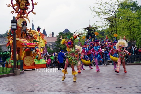 [201705DisneylandParis]3日目 #6 Disney stars on parade_d0040877_23165276.jpg