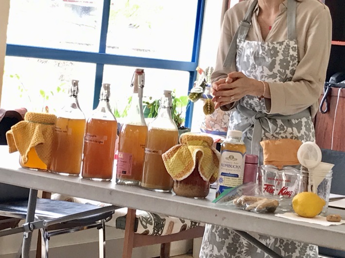 発酵ワールド：手作りコンブ茶と、ケフィア水（Fermentation & Sustainable Cooking Club)_e0170687_09032289.jpg