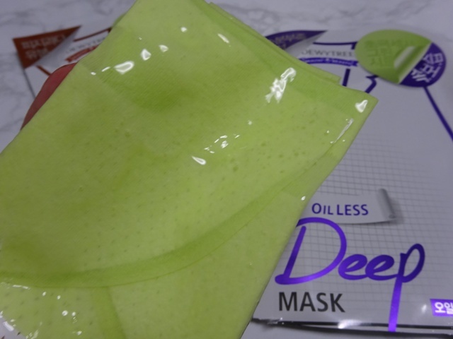 DEWYTREE DEEP MASKから新シリーズ登場！_f0201054_21160959.jpg