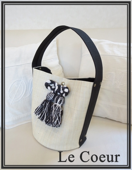 自宅レッスン バケツ型かごBAG リモコンラック ノートカバー マガジンラック_f0305451_19095190.jpg