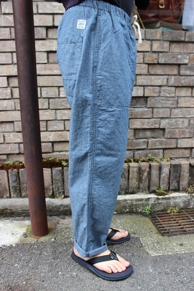 日本の夏を感じさせてくれる「ANACHRONORM」 \"CHAMBRAY EASY PANTS\" ご紹介_f0191324_07411701.jpg