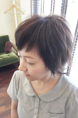 バッサリ ショートヘアーに濃いめカラー_e0254028_17241834.jpg