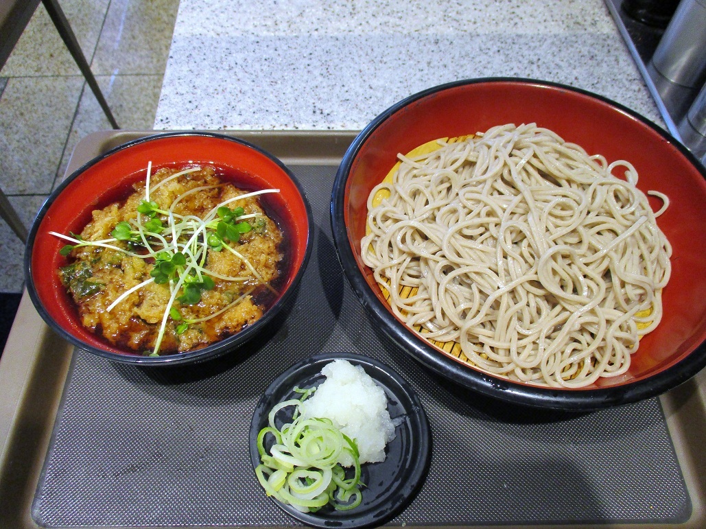 196杯目:富士そば国立店で小柱天つけせいろ_f0339637_22313919.jpg