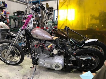 TC88ソフテイル ガソリンタンク交換〜 : Edge Motorcycle TC88ソフテイル ガソリンタンク交換〜 : Edge Motorcycle