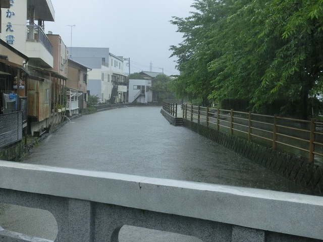 昨日の大雨、被害は？　今日は早速確認しなければ_f0141310_07500585.jpg