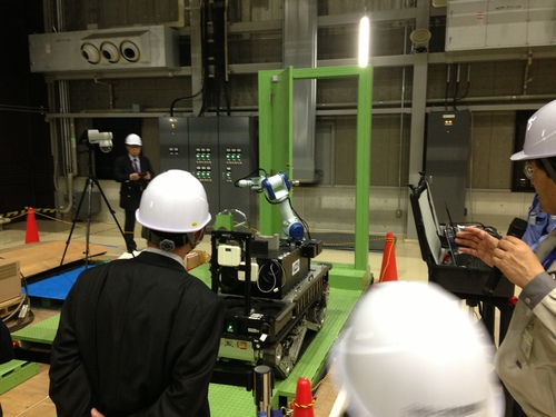 『総務委員会 県内調査(楢葉遠隔技術開発センター)』_f0259324_1138596.jpg