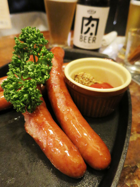 不思議なお店でお肉を食べましたー。：「肉バル MEATBOY N.Y.」横浜駅前店_f0054556_10552957.jpg