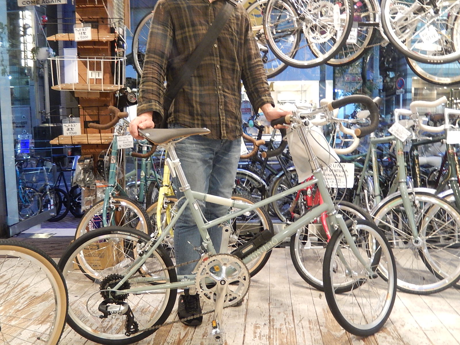 6月22日 渋谷 原宿 の自転車屋 FLAME bike前です_e0188759_19495577.jpg