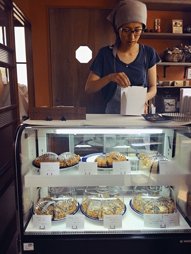 はちすずめ菓子店 Coromo 服と暮らし