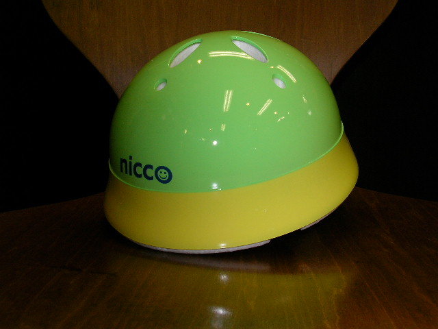 NICCOのヘルメットが少量入荷しています。_b0189682_17053721.jpg